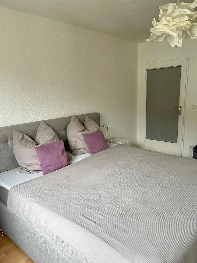 Apartment Wunderschoene 3 Zimmer Wohnung Mitten In Schwabing Munich