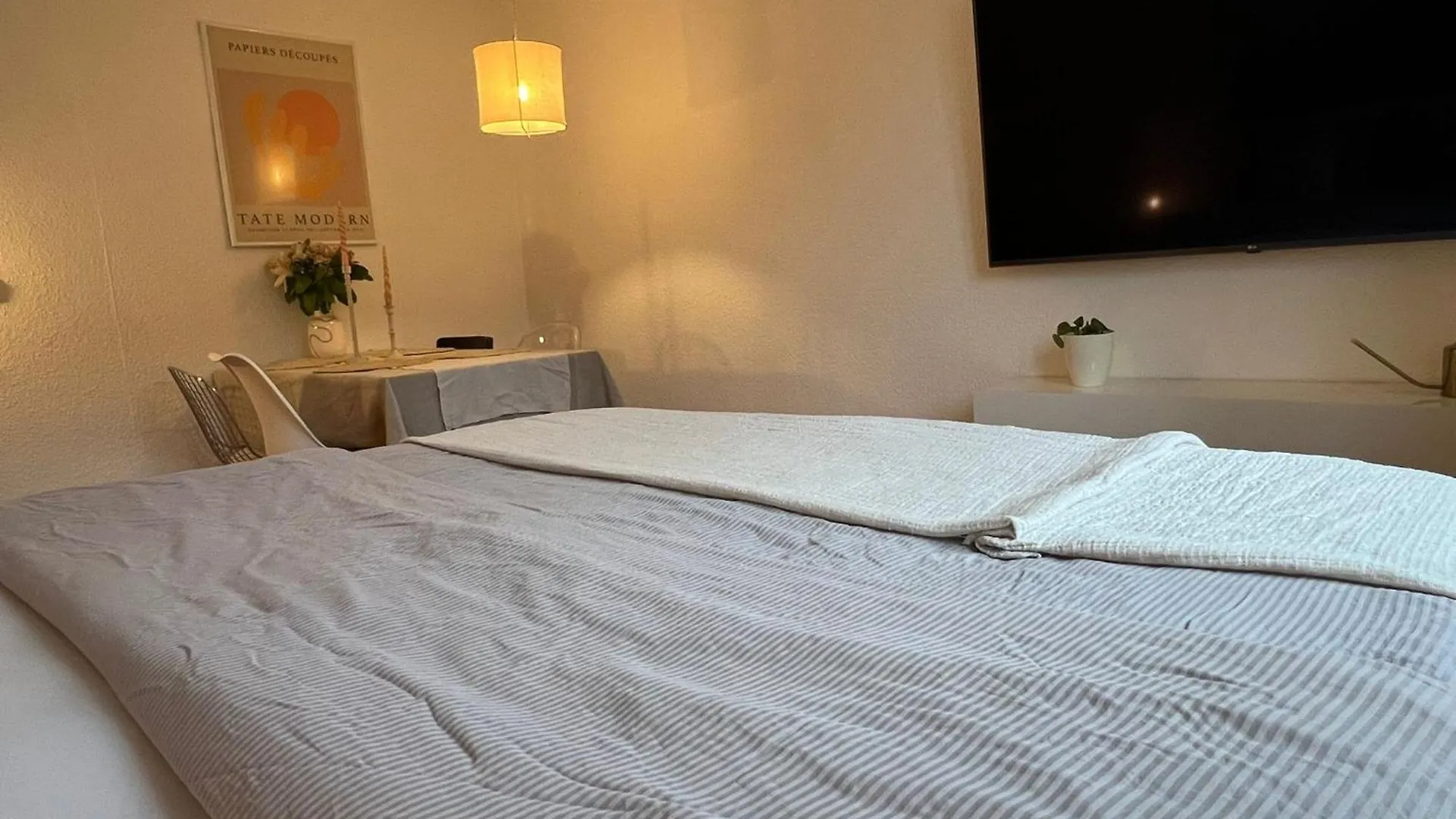 Wunderschoene 3 Zimmer Wohnung Mitten In Schwabing Munich Germany